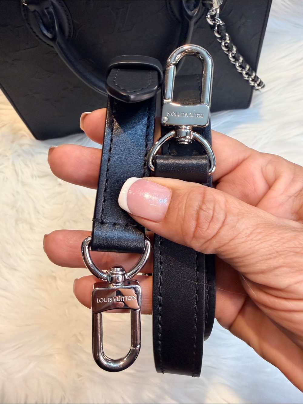 Louis Vuitton Black Leather Monogram Embossed On The Go PM with 2 straps - Picture 10 of 16